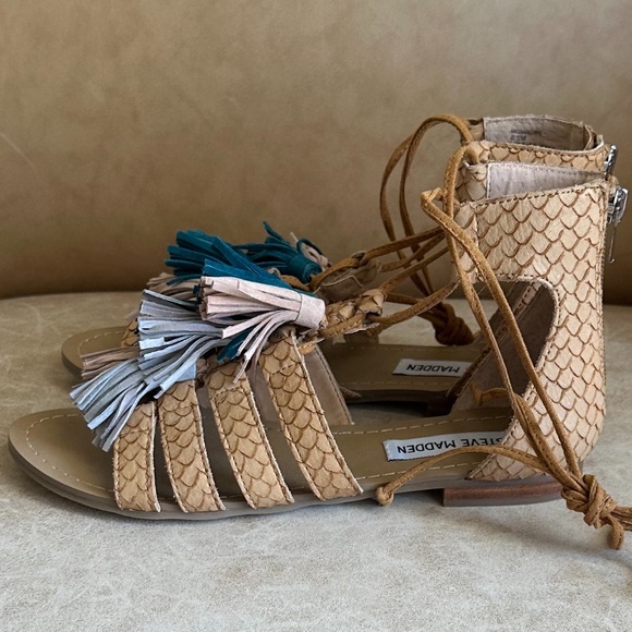 Steve Madden Monrowe Suede Tassel Leather Gladiator Sandals Size 6.5 NWOT Boho - Picture 6 of 11